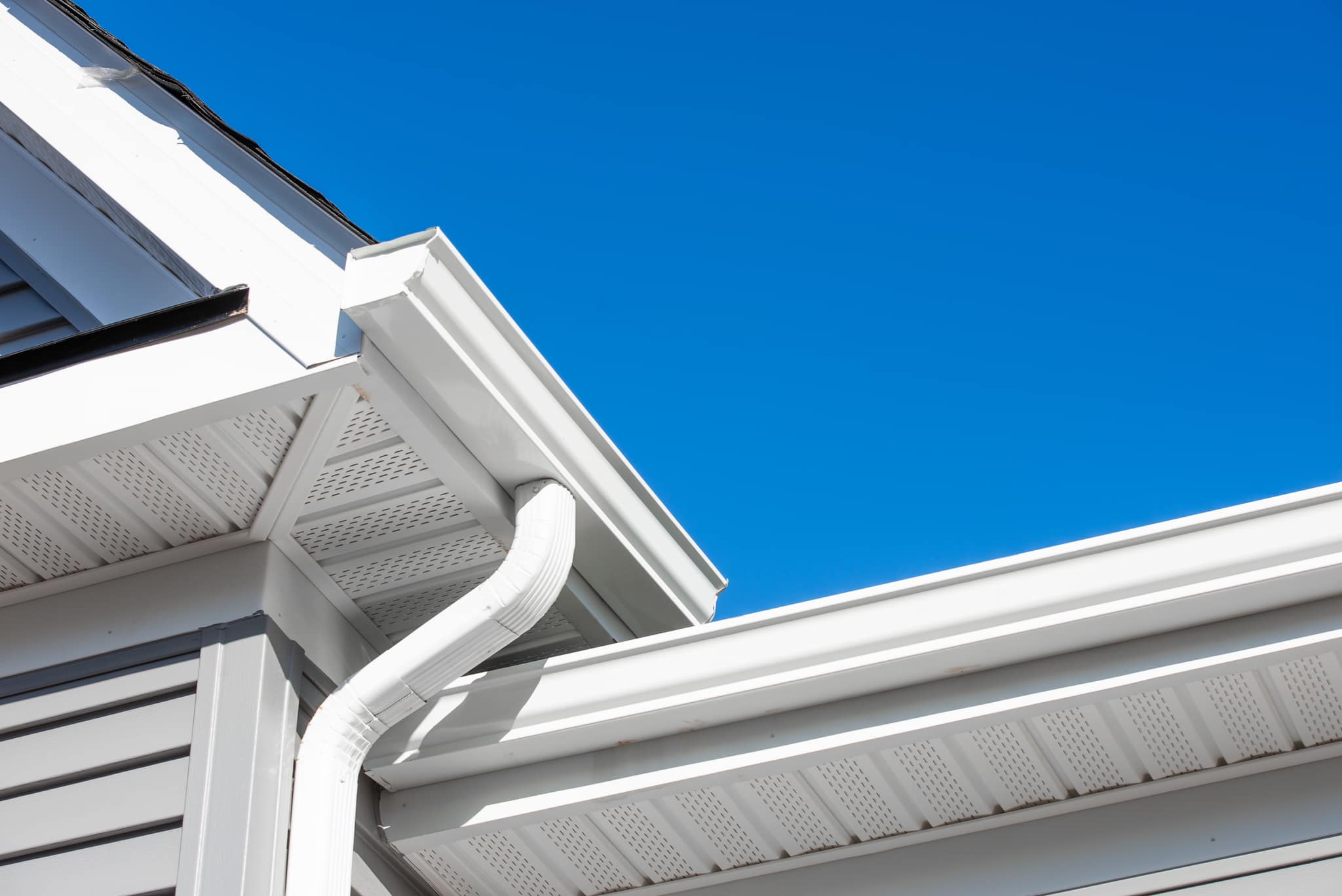Gutter Installation and Replacement Service 